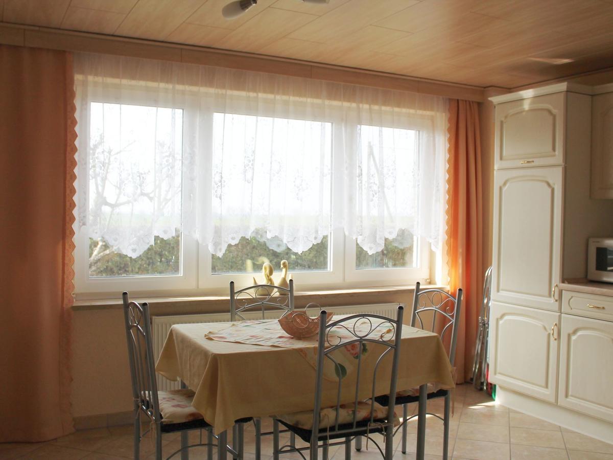 Comfy Farmhouse In Brusow With Garden Kropelin Luaran gambar